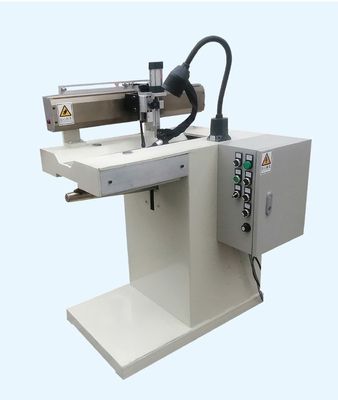 Tam otomatik CNC kaynak makinesi ekipmanları fabrikası metal tabakası için