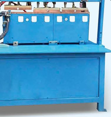 Metal tabakası metallerin düzlü kıvrımları için özel sayısal kontrol kaynak makinesi