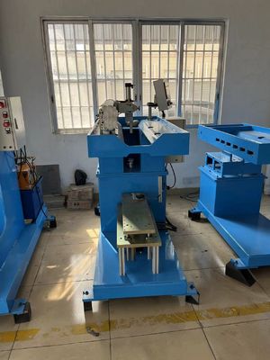 İyi fiyat Güçlü Metal Panel Paslanmaz Çelik Verimli Düz Dikiş Kaynak Makinesi Farklı Malzeme Özellikleri için çevrimiçi