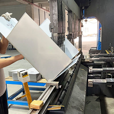 Gelişmiş Kontrol Sistemleri 201 ve 316L El yapımı lavabolar için çift kaliteli paslanmaz çelik CNC bükme makinesi
