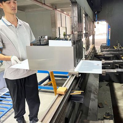 304 paslanmaz çelik ile bina dekorasyonu için yüksek verimli metal tabaka bükme ekipmanları