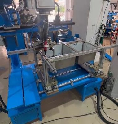 Çelikten el yapımı lavabolar için çok eksenli CNC iç kenar kaynak özel makinesi