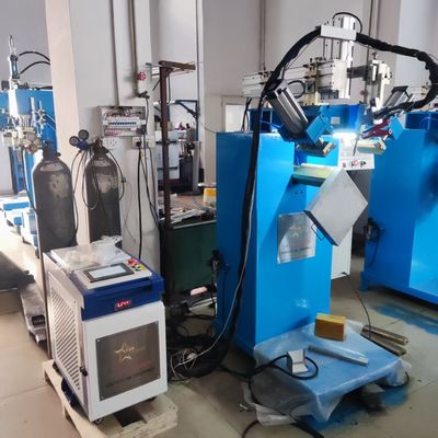 Çevrimsiz çelik mutfak lavabo için CNC kaynak makinesi ile birleştirilen hassaslık verimliliği R açısı
