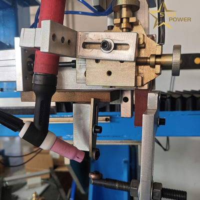 Mutfak malzemelerinin ve kapların kaynaklanması için gelişmiş CNC kontrol sistemi ile özelleştirilebilir mutfak lavabo makinesi