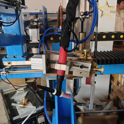 Aşçılık malzemelerinin ve kapların kaynak için gelişmiş CNC kontrol sistemi ile özel mutfak lavabo düzleminde kaynak makinesi