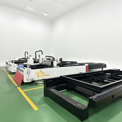 3000W Roll Type Fiber Laser Cutter 4000x1500mm Slide Stroke