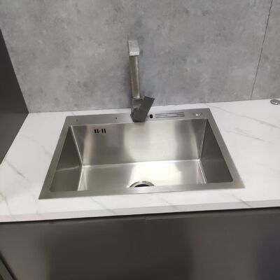 İyi fiyat Gıda sınıfı 304/316 paslanmaz çelikten restoranlar için el yapımı ve dikişsiz kaynaklı ticari mutfak lavabosu çevrimiçi
